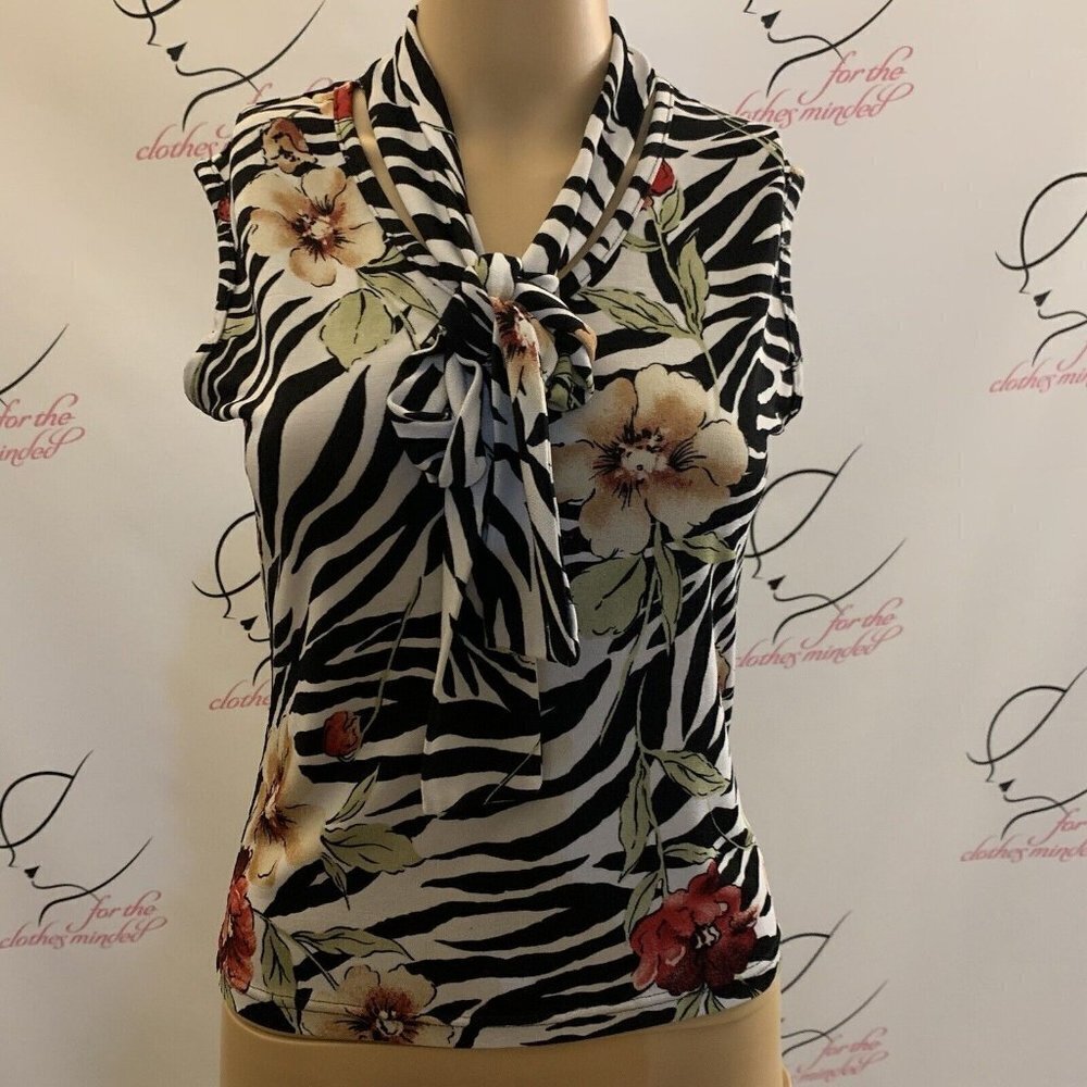 Heavenly. Size Small. Sleeveless. V-neck. Tie. Stretch. Zebra. Top. B105.